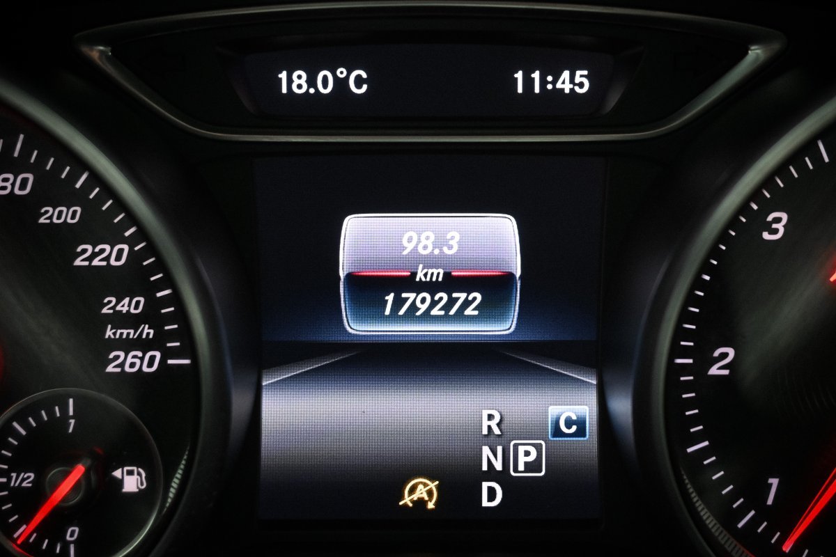Foto Mercedes-Benz Clase GLA 13