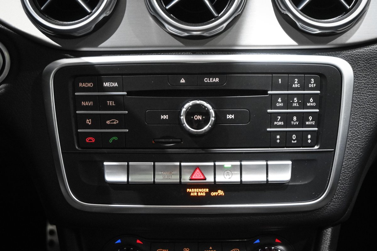 Foto Mercedes-Benz Clase GLA 18