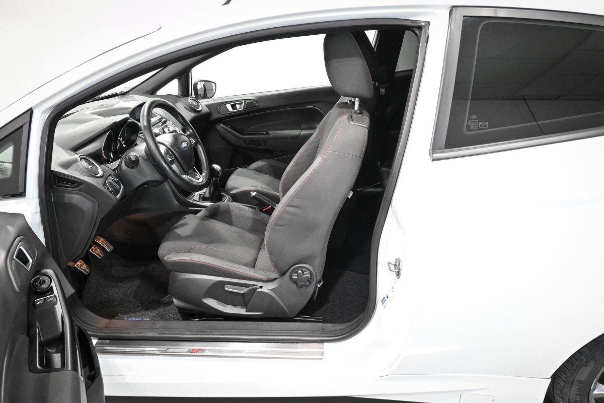 Foto Ford Fiesta 10