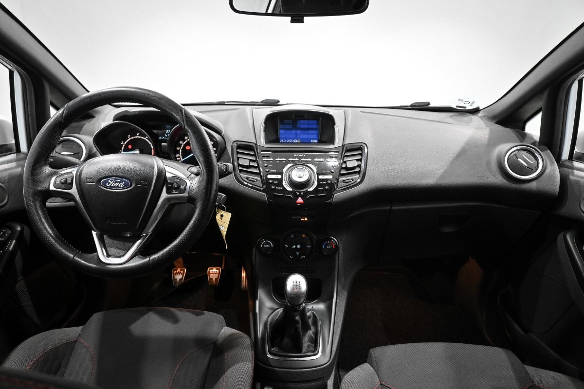 Foto Ford Fiesta 16