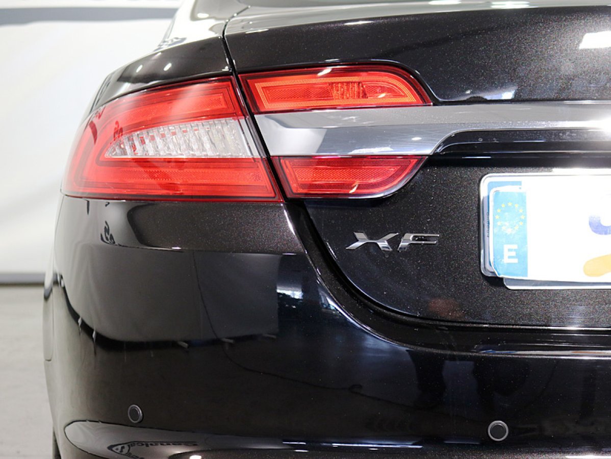 Foto Jaguar XF 9