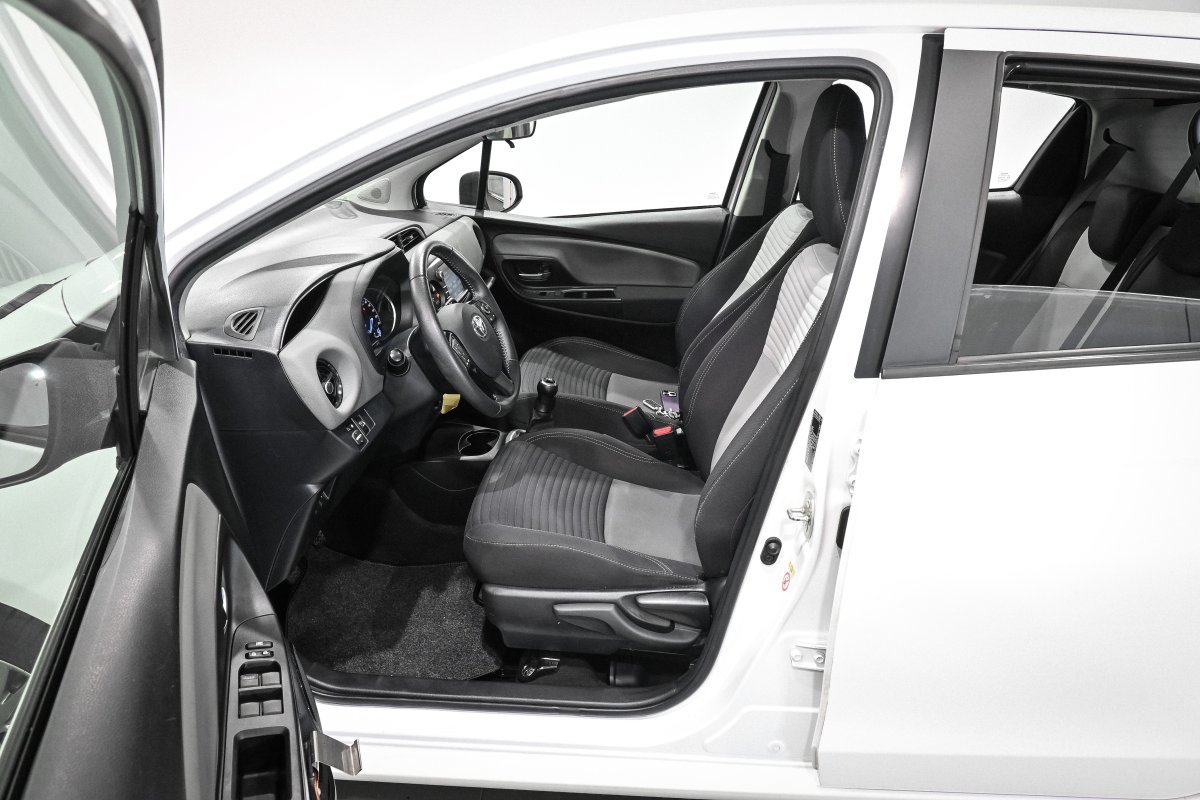 Foto Toyota Yaris 10