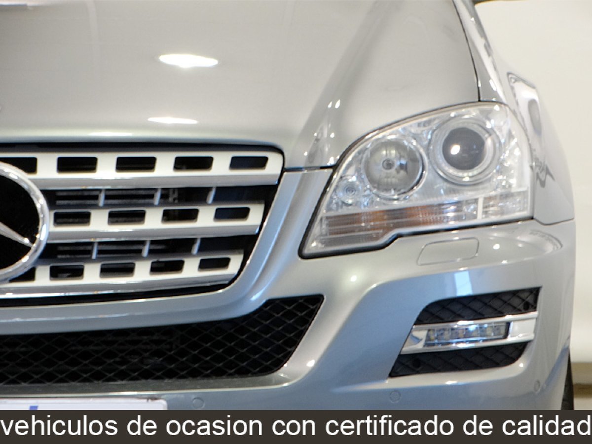 Foto Mercedes-Benz Clase M 12