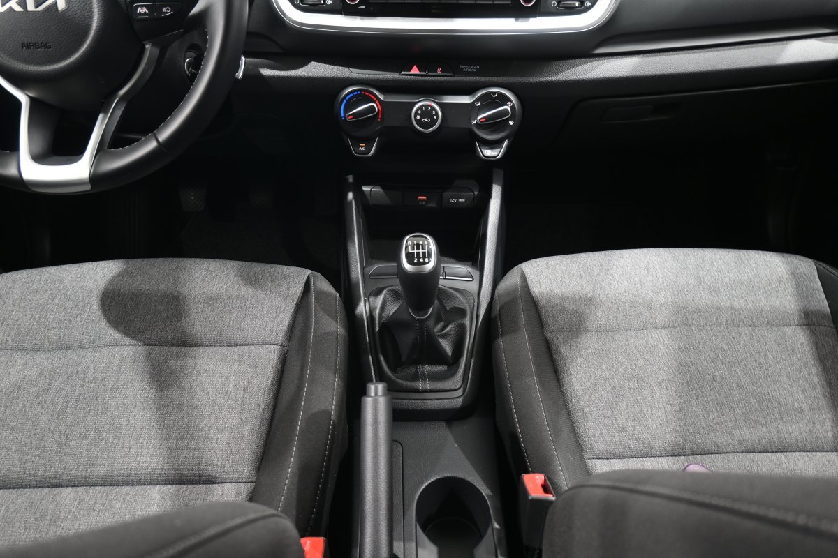 Foto Kia Stonic 21