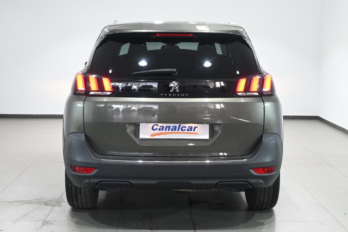 Foto Peugeot 5008 5 Foto Peugeot 5008 5