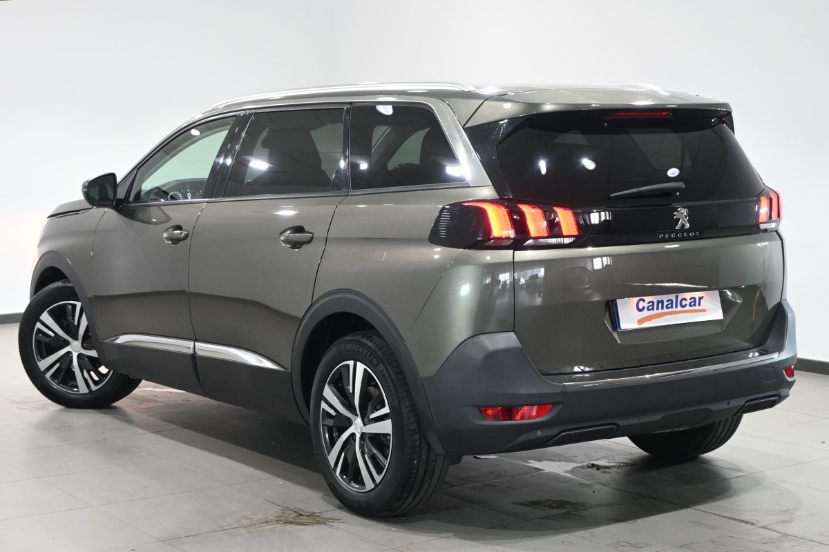 Foto Peugeot 5008 6 Foto Peugeot 5008 6