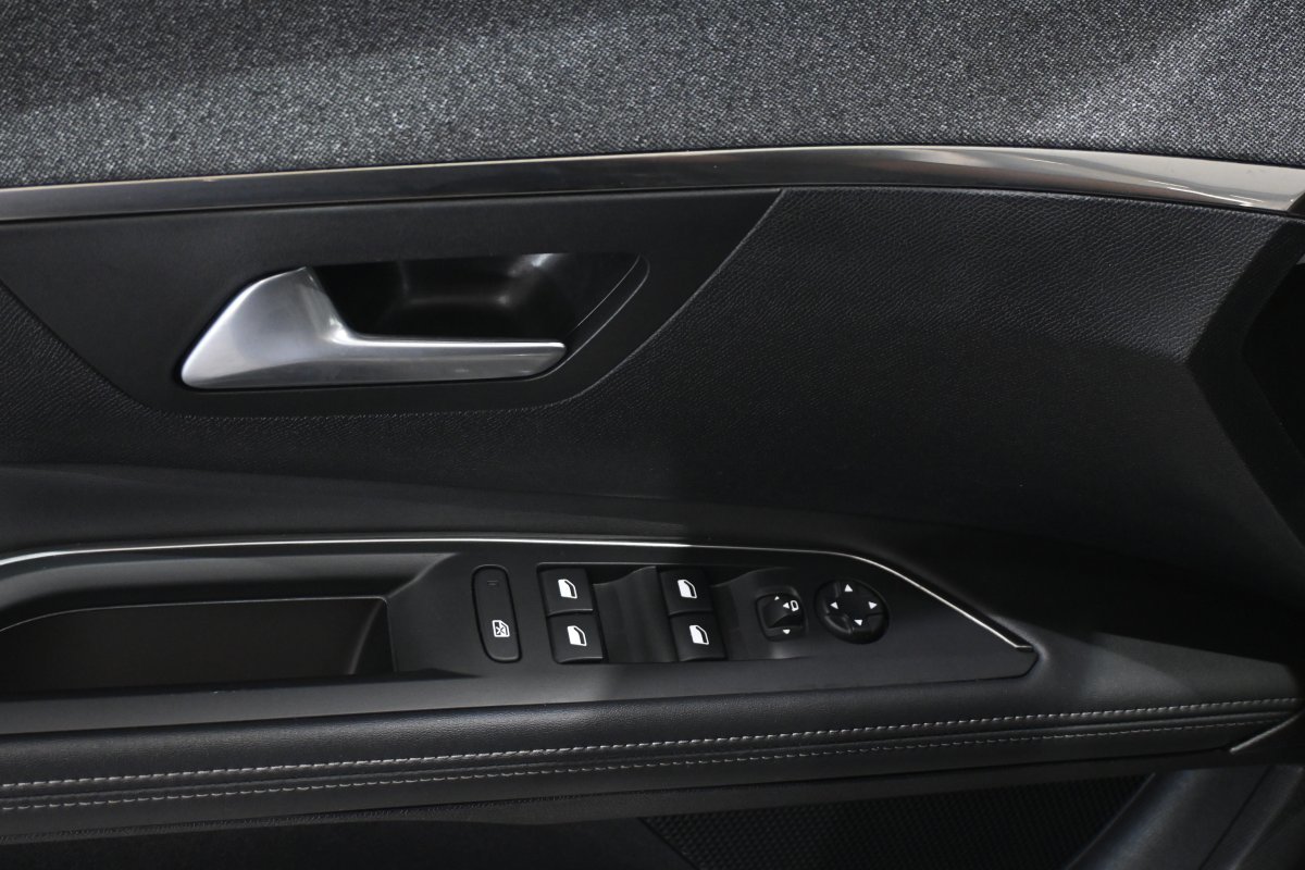 Foto Peugeot 5008 27 Foto Peugeot 5008 27