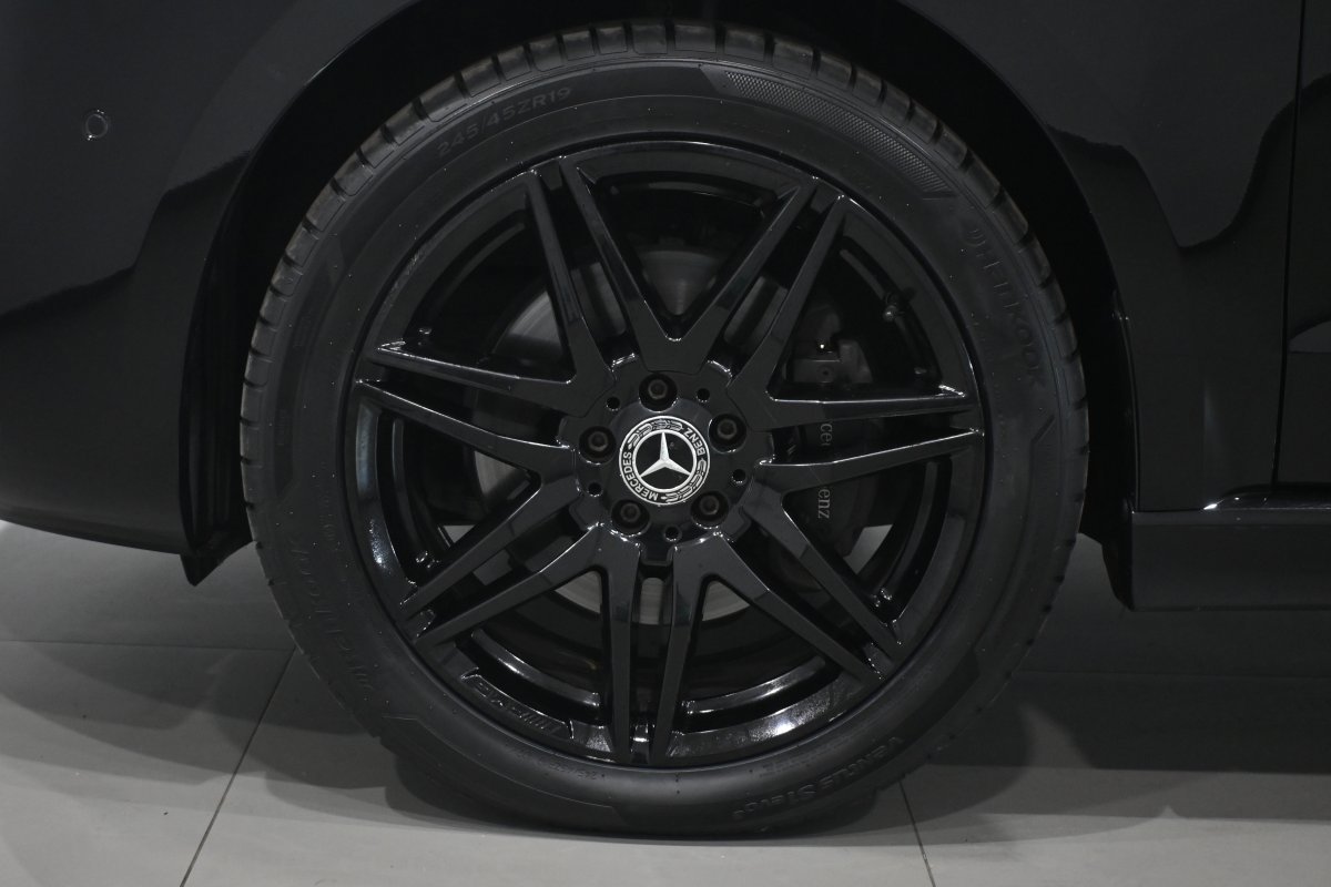 Foto Mercedes-Benz Clase V 32 Foto Mercedes-Benz Clase V 32