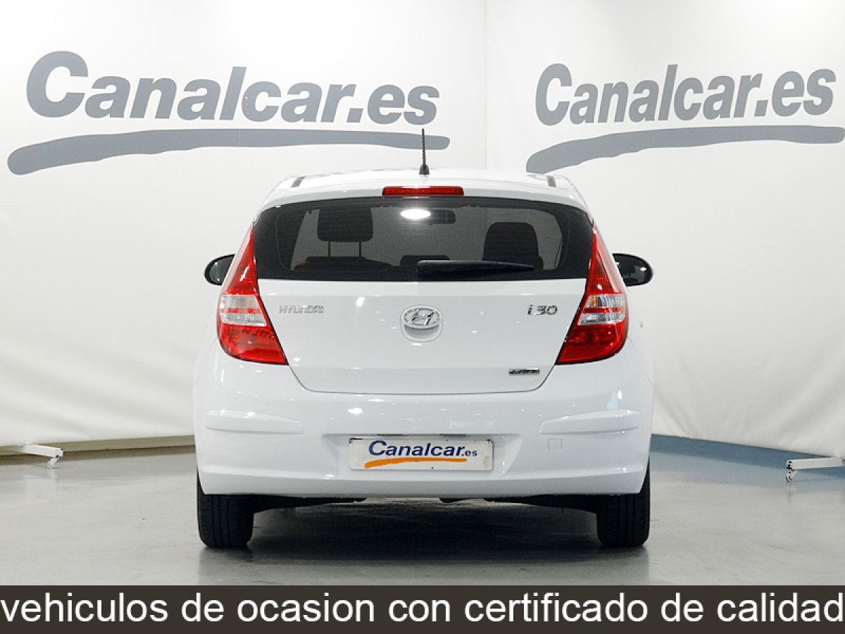 Foto Hyundai i30 6 Foto Hyundai i30 6
