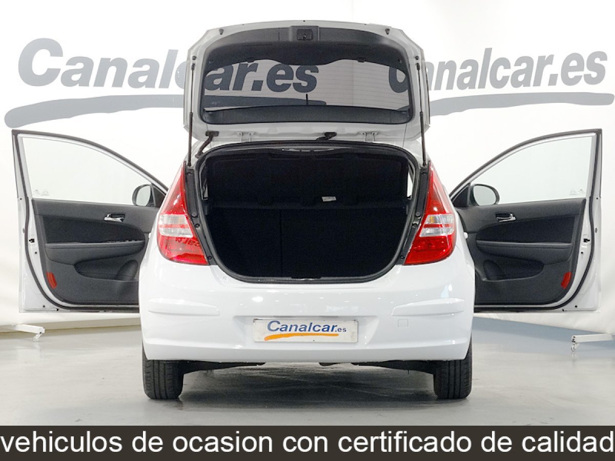 Foto Hyundai i30 7 Foto Hyundai i30 7