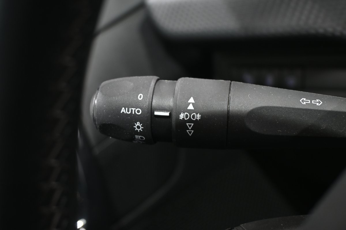 Foto Peugeot 208 24 Foto Peugeot 208 24