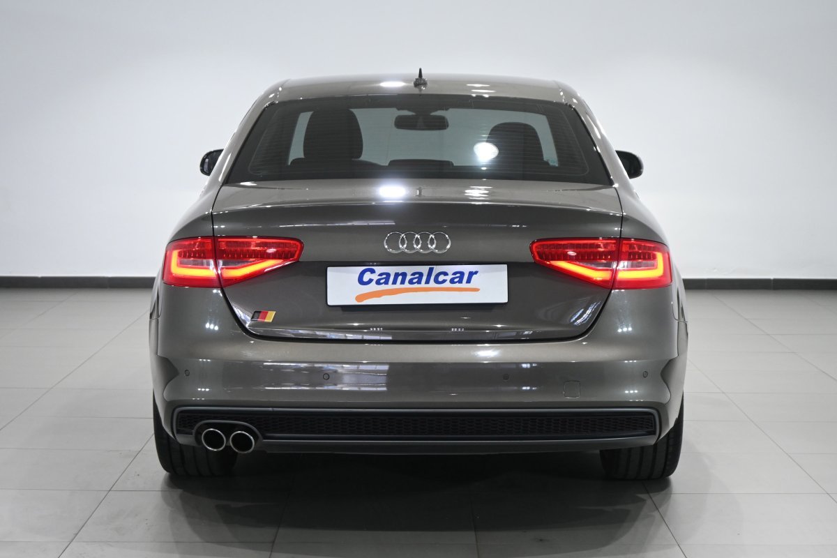 Foto Audi A4 5 Foto Audi A4 5