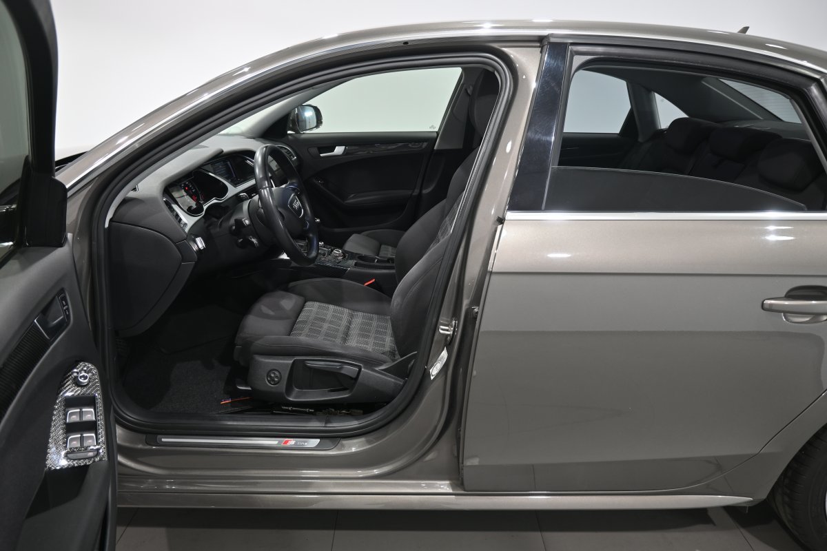 Foto Audi A4 10 Foto Audi A4 10