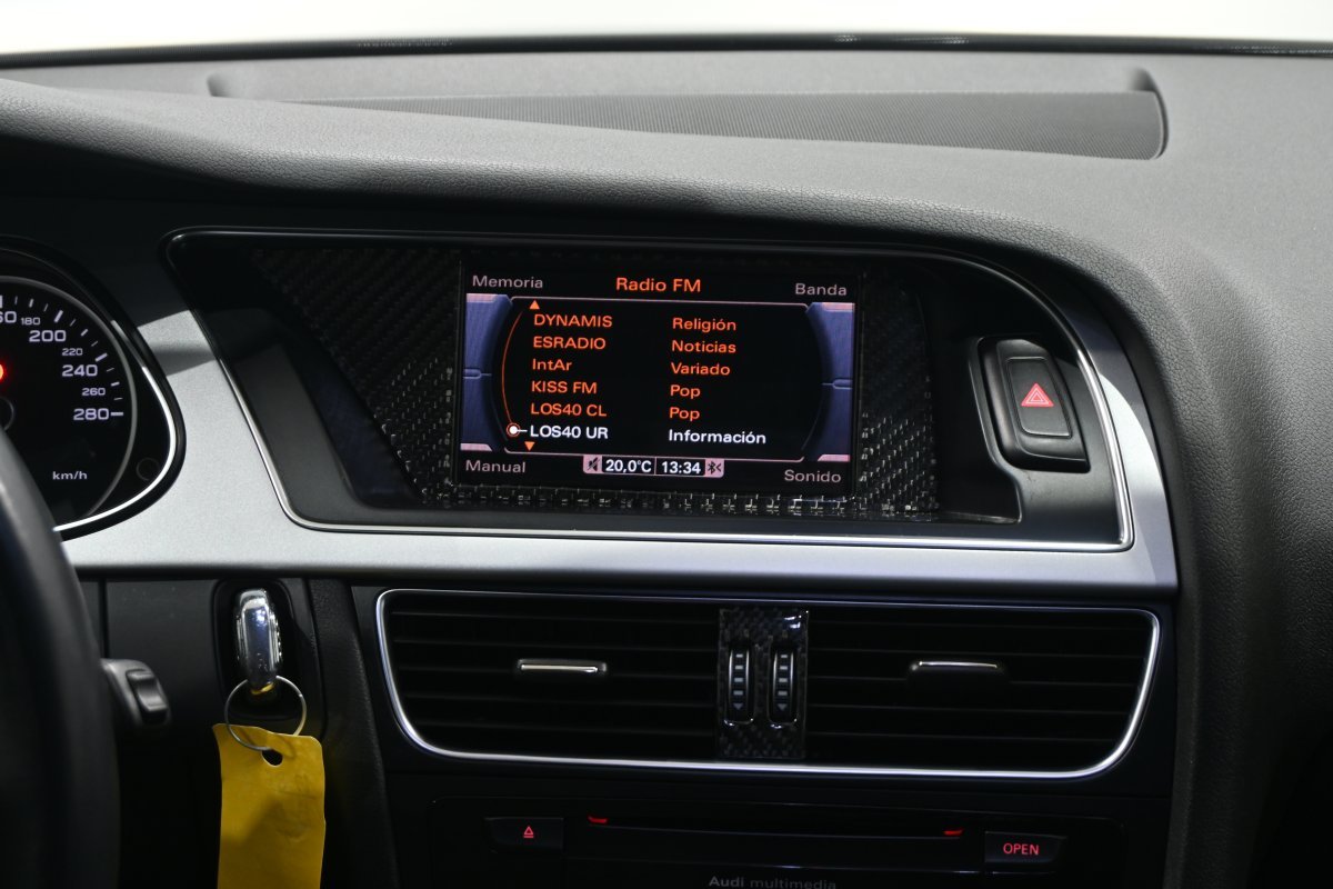 Foto Audi A4 14 Foto Audi A4 14