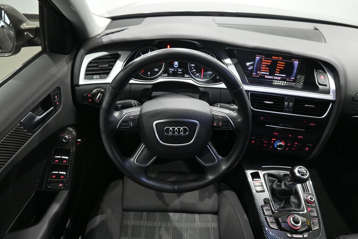 Foto Audi A4 18 Foto Audi A4 18