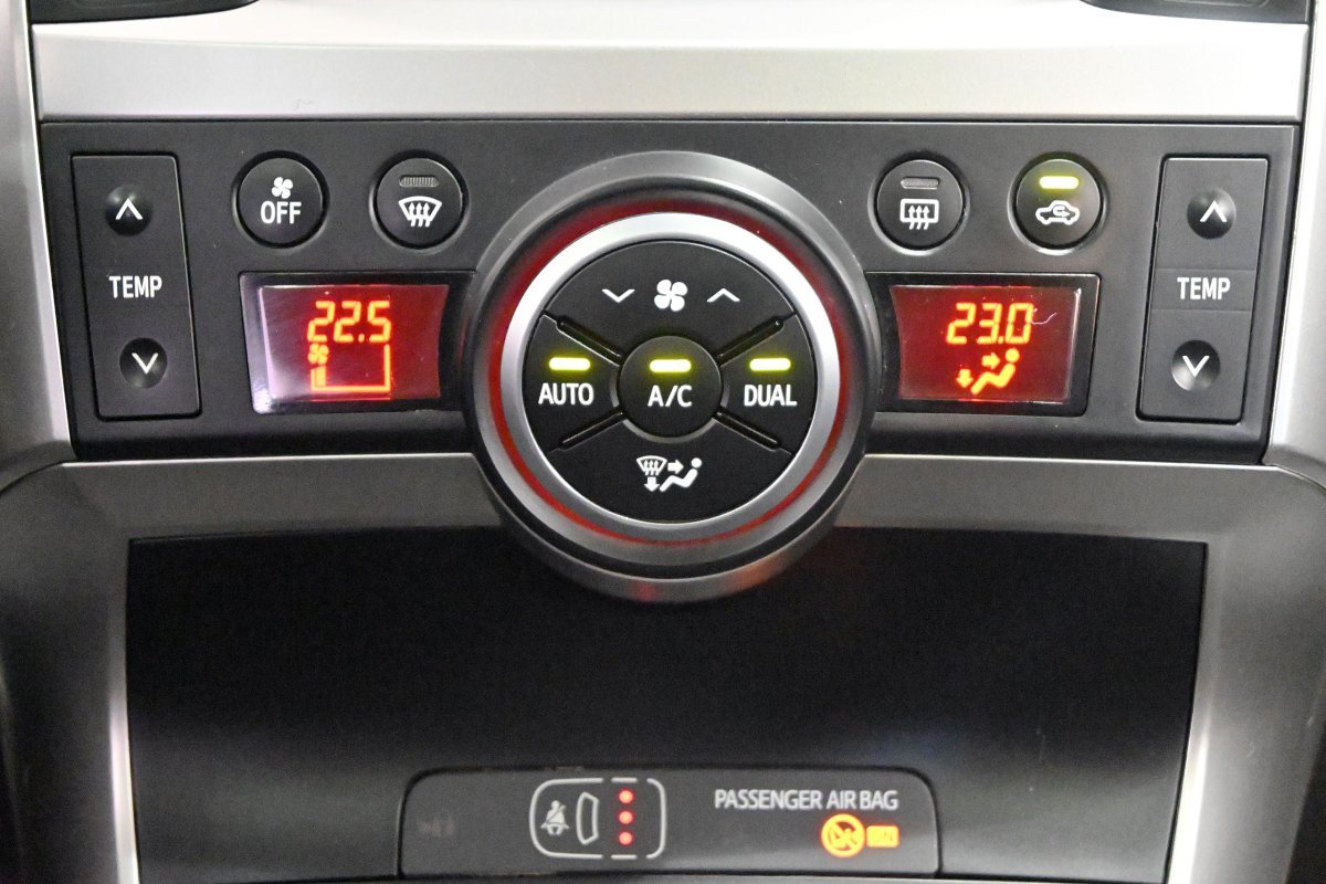 Foto Toyota Corolla Verso 16