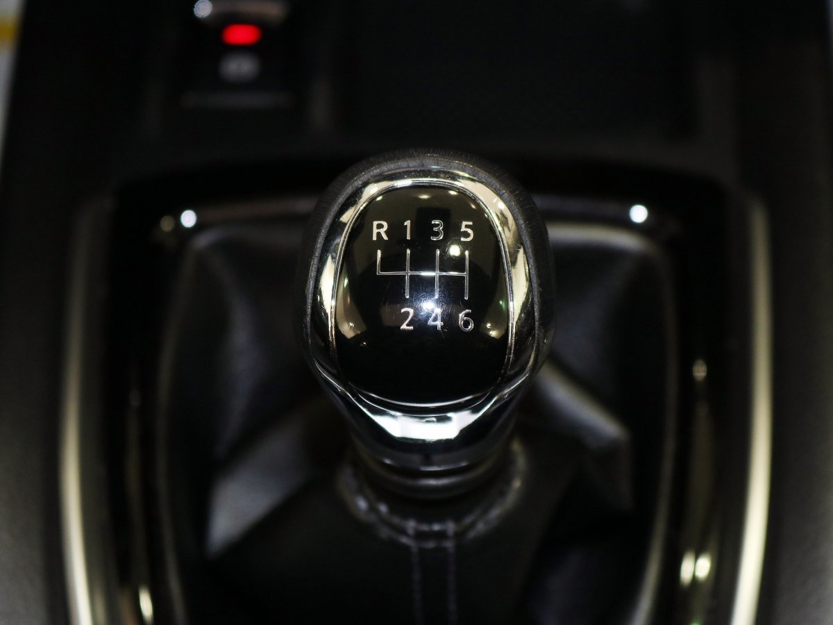 Foto Nissan X-Trail 23