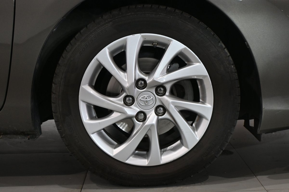 Foto Toyota Auris 31
