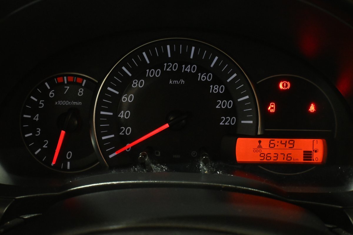 Foto Nissan Micra 12