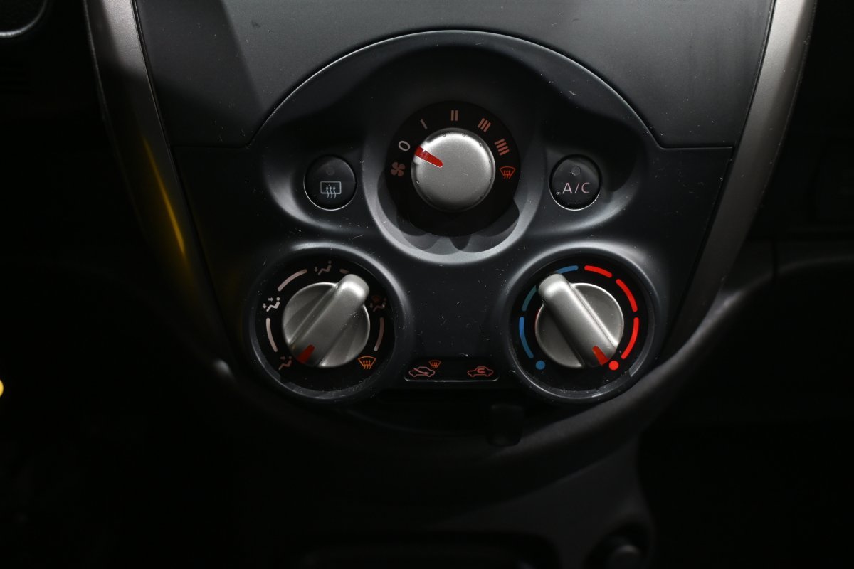 Foto Nissan Micra 19