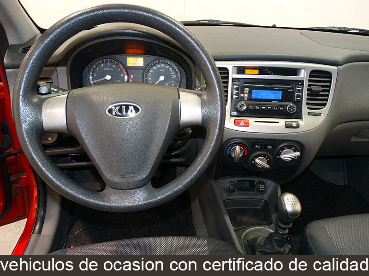 Foto Kia Rio 18